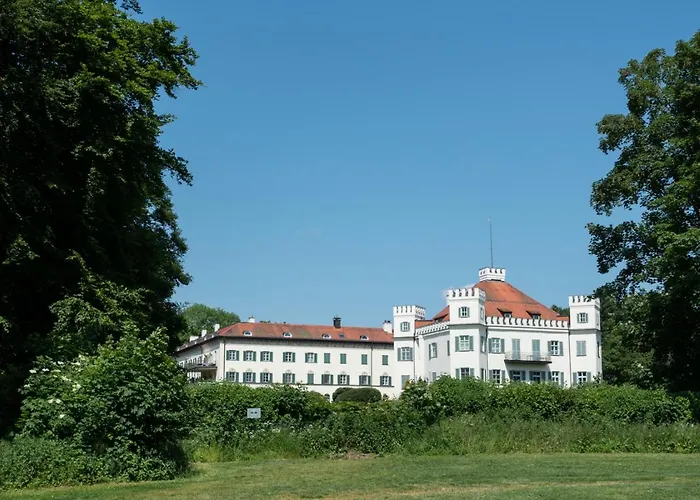 Rueckzugsort Mitten Im Paradies * Feldafing